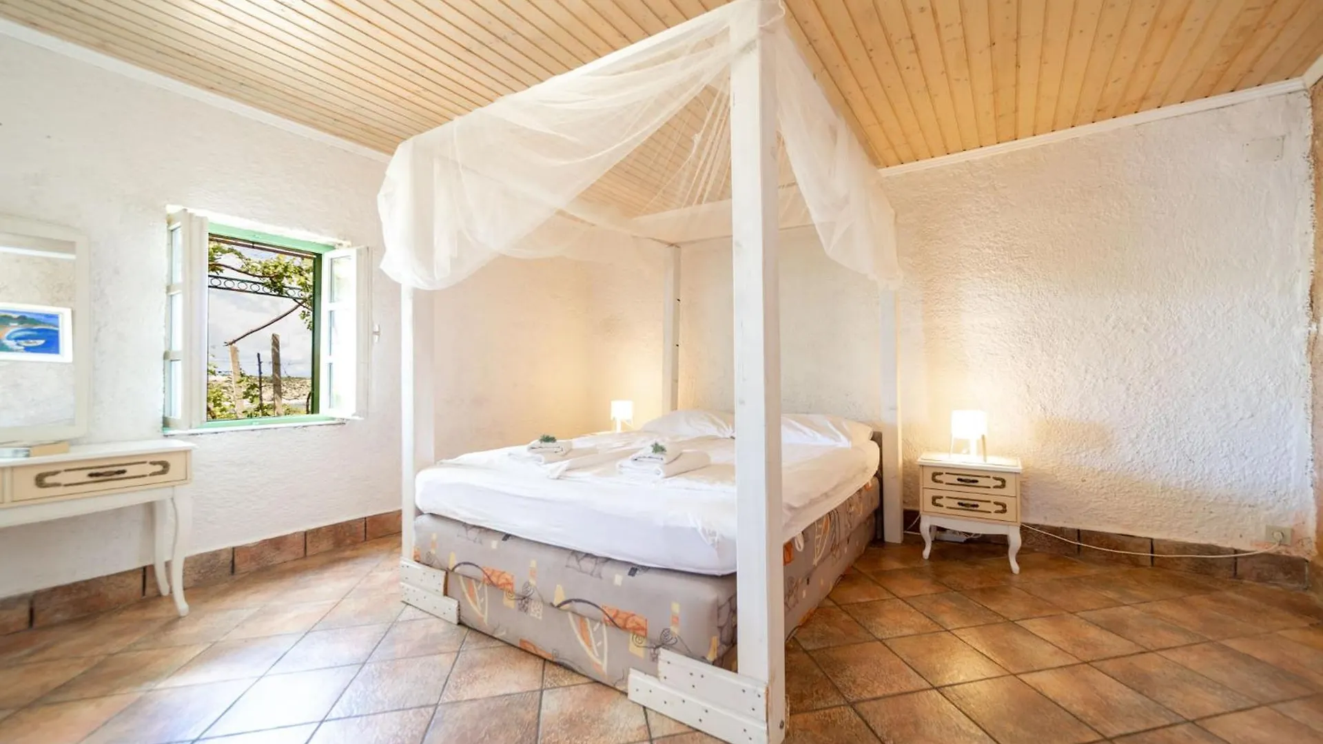 Ecological Vineyard House Villa Banjol Holiday home